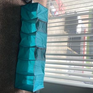 Closet organizer with 6 spaces and 4 mesh pocket